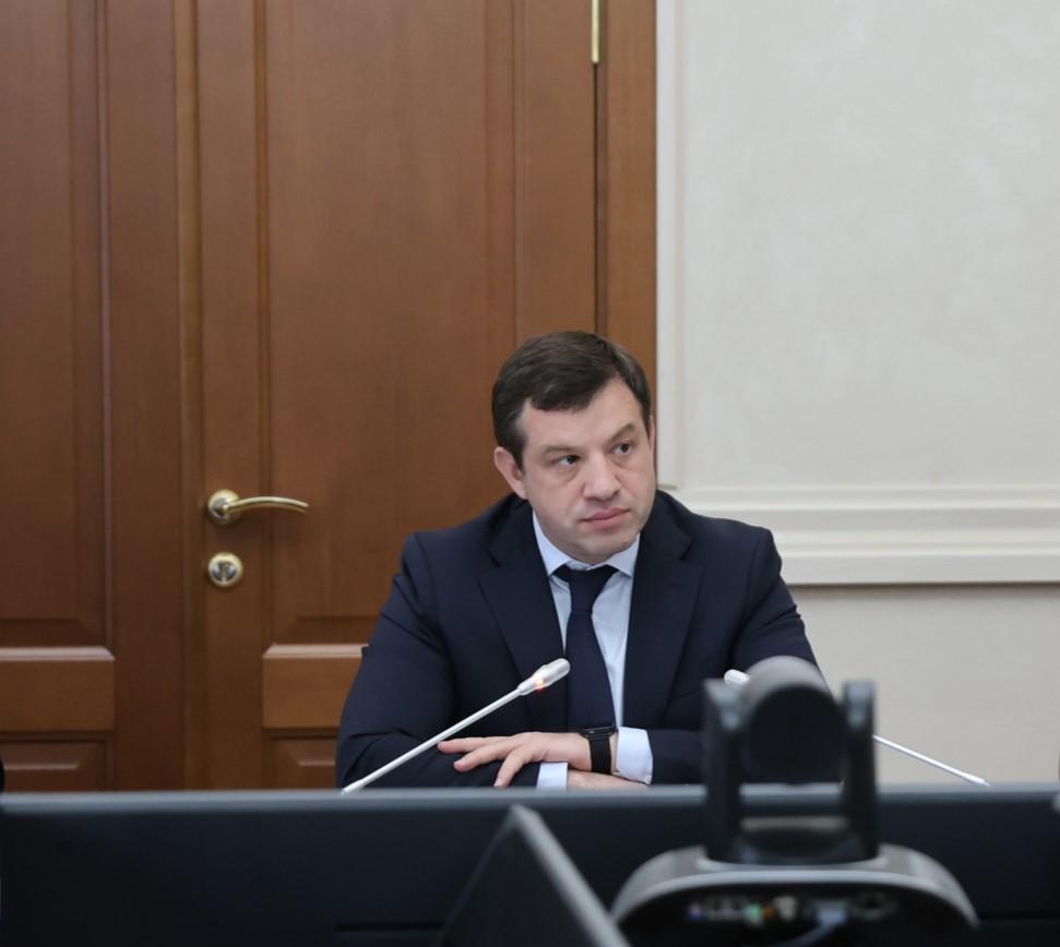 Премьер-министр Карачаево-Черкесии Мурат Аргунов провел заседание Правительства