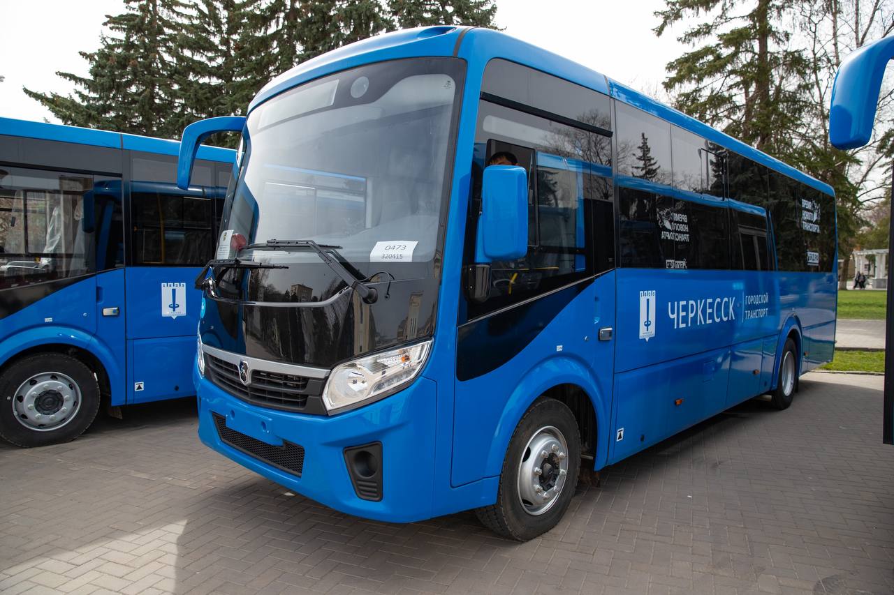 7 новых современных автобусов пополнят пассажирский автопарк КЧР в 2026 году