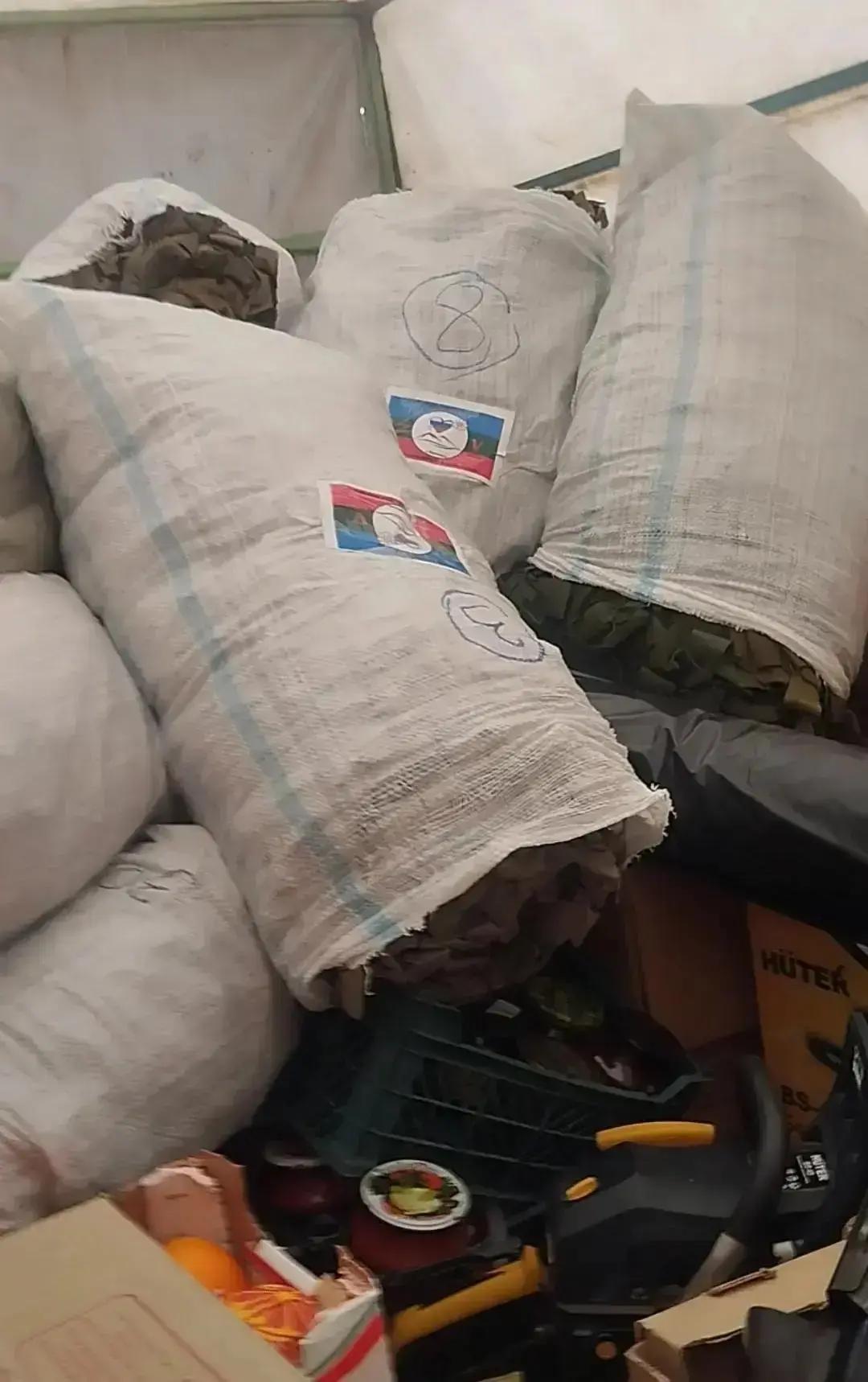 Партию гуманитарной помощи отправили из Черкесска в Луганскую Народную Республику