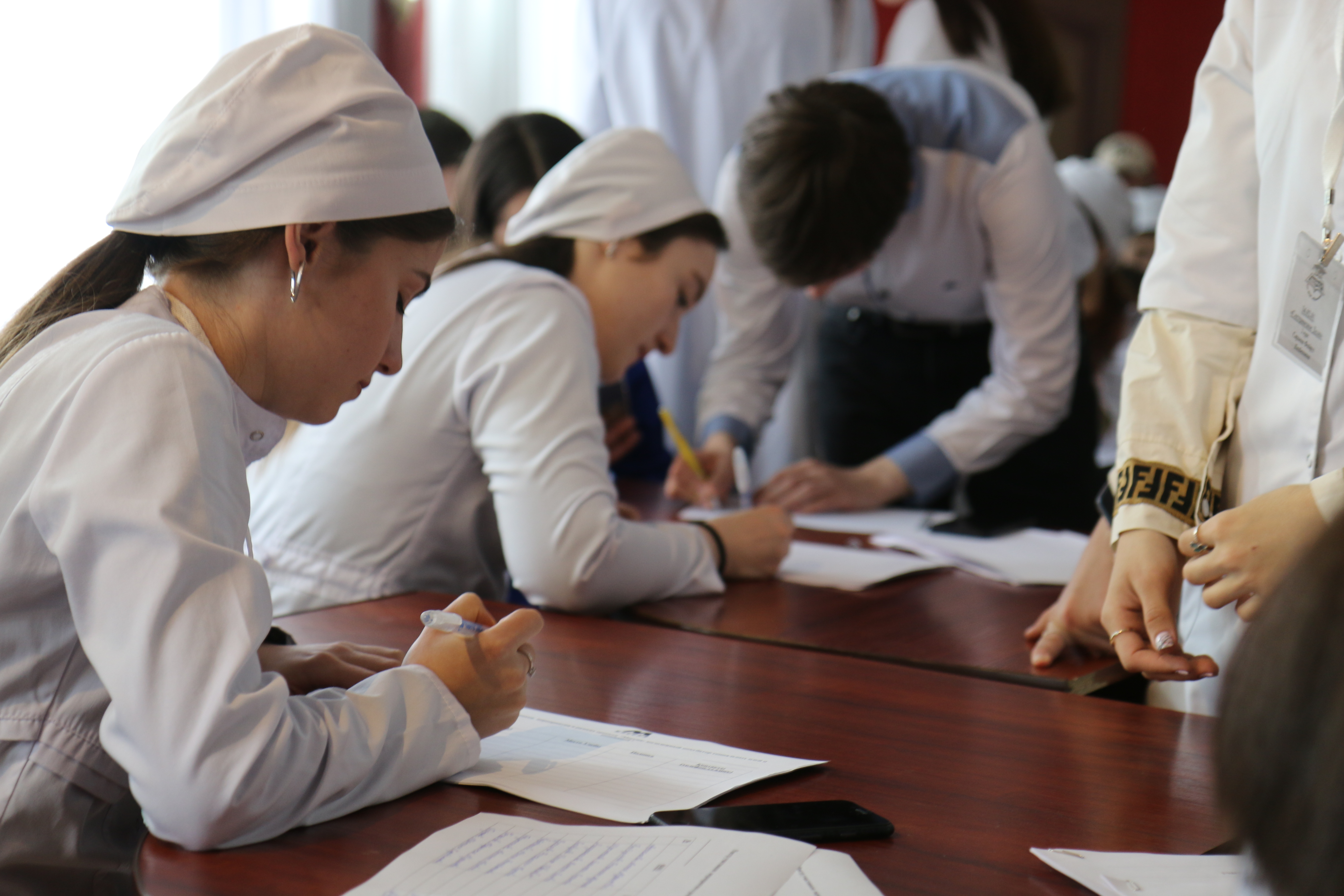 В Карачаево-Черкесии реализуется социально значимый молодежный проект «Будь Выше» 
